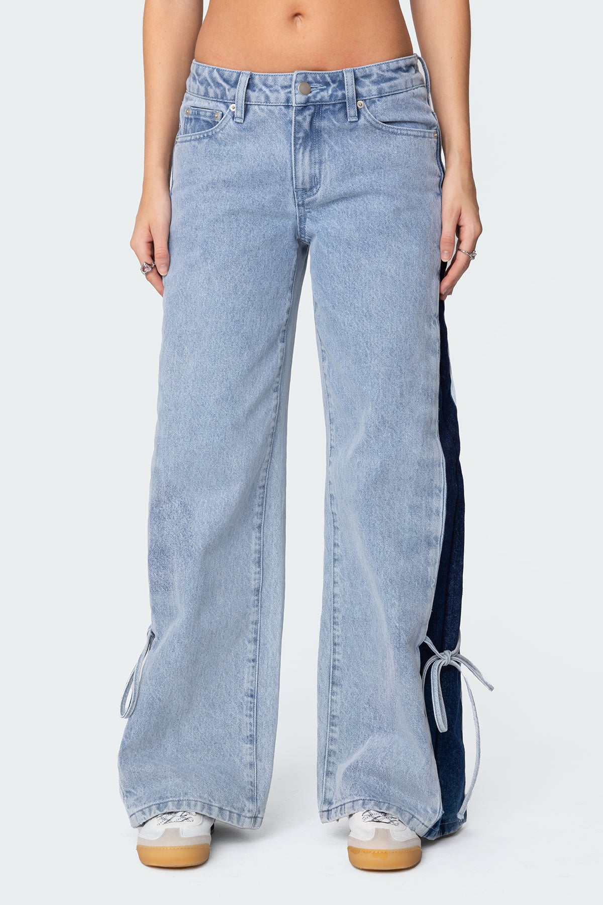 Contrast Split Washed Jeans - Image 2