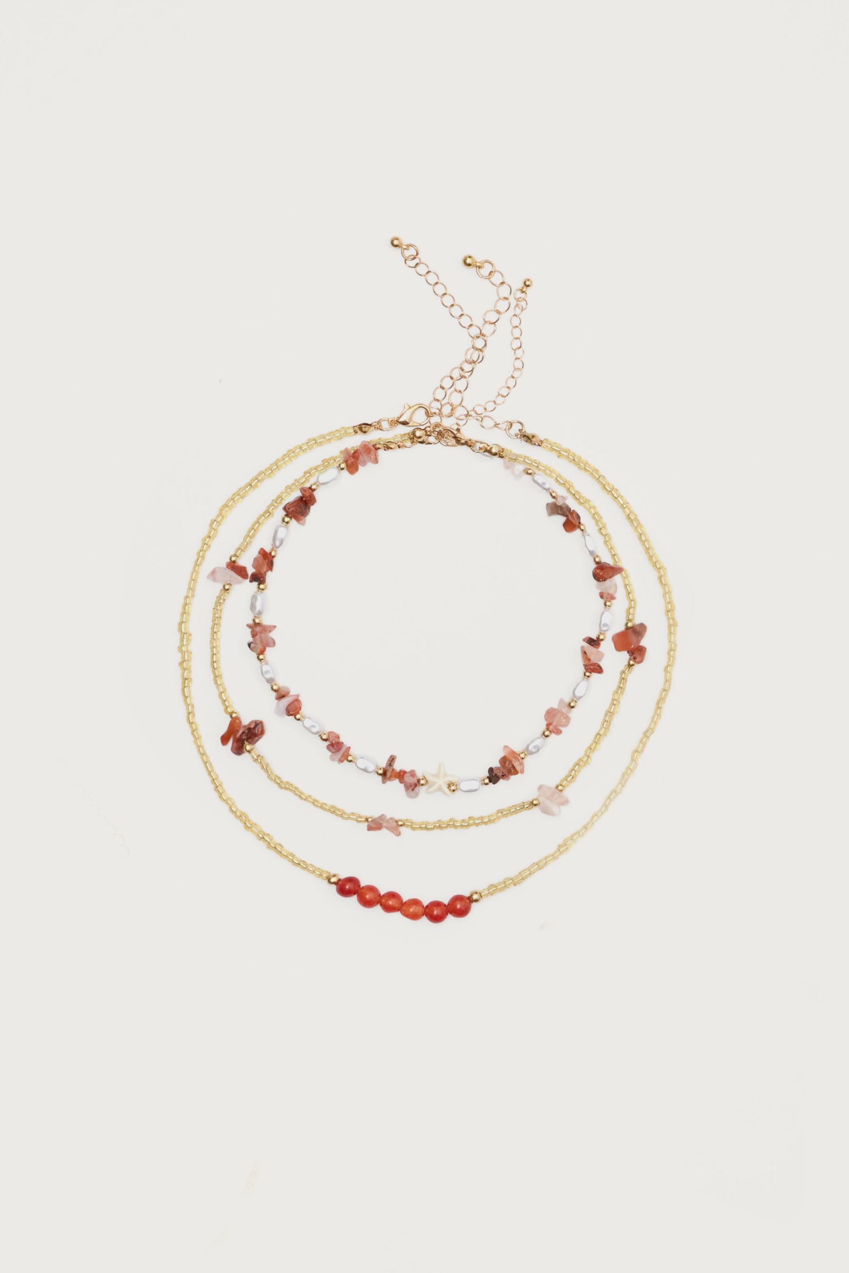 Pearly Beaded Layered Necklace - Image 2