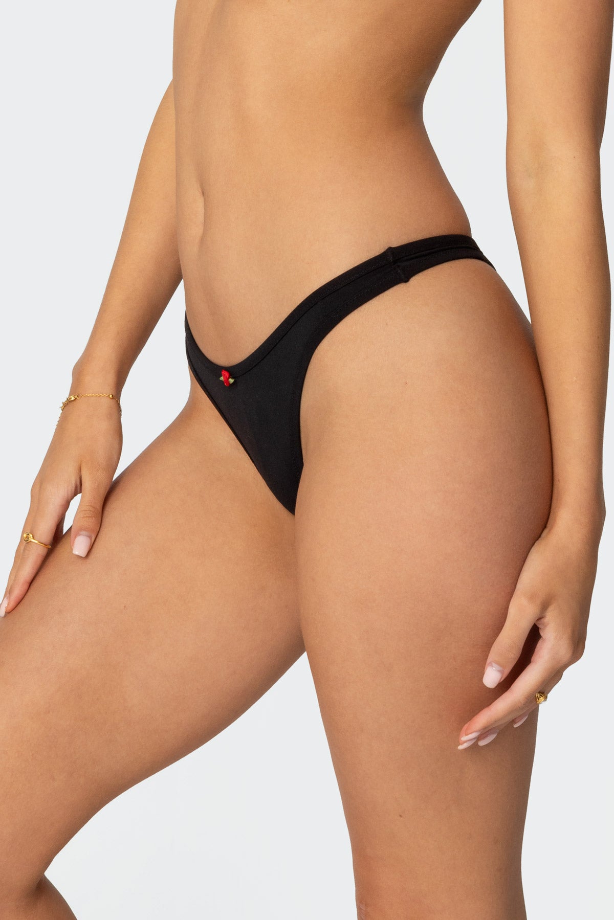 Roselyn Thong - Image 4