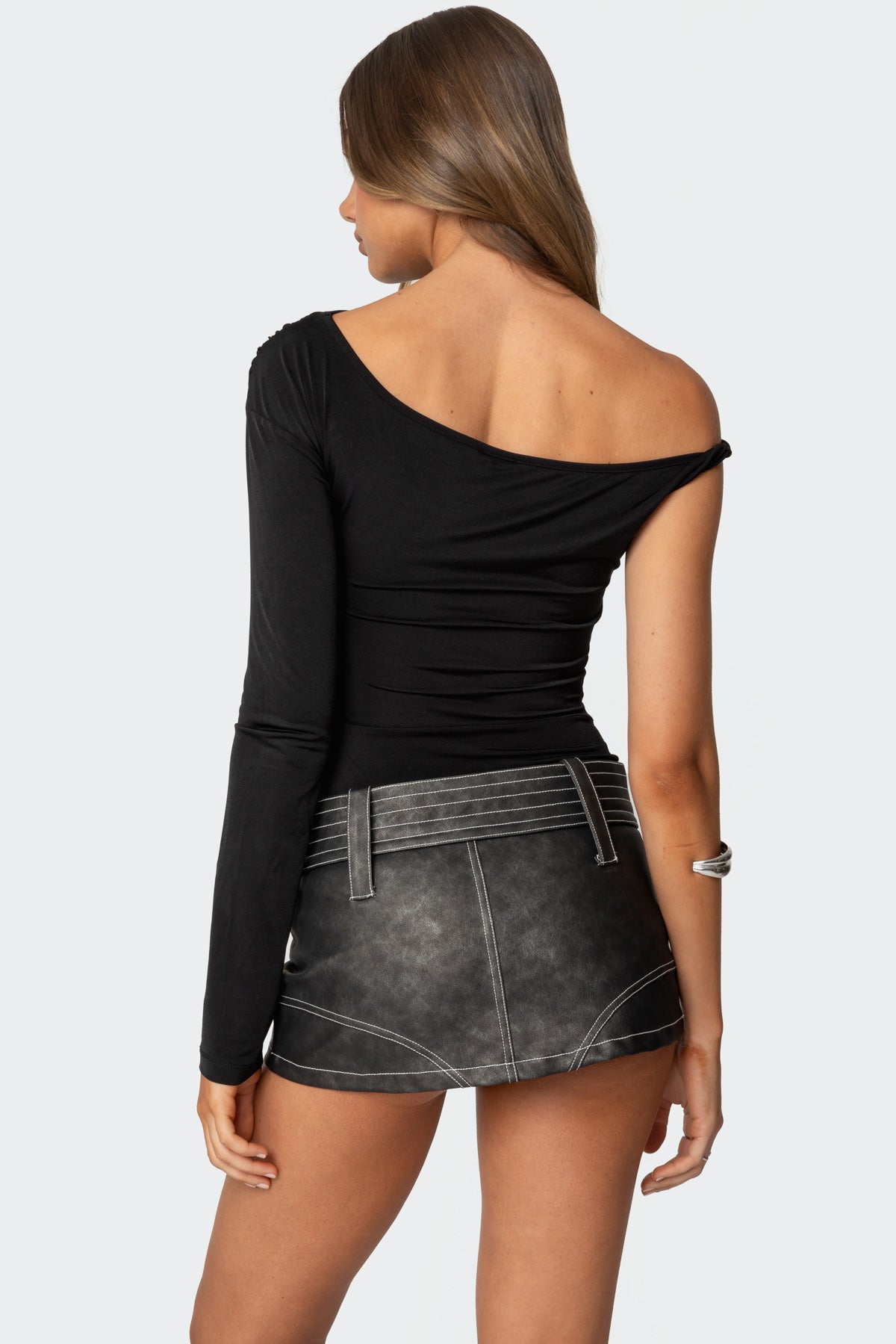 Asymmetric Off Shoulder Bodysuit - Image 5