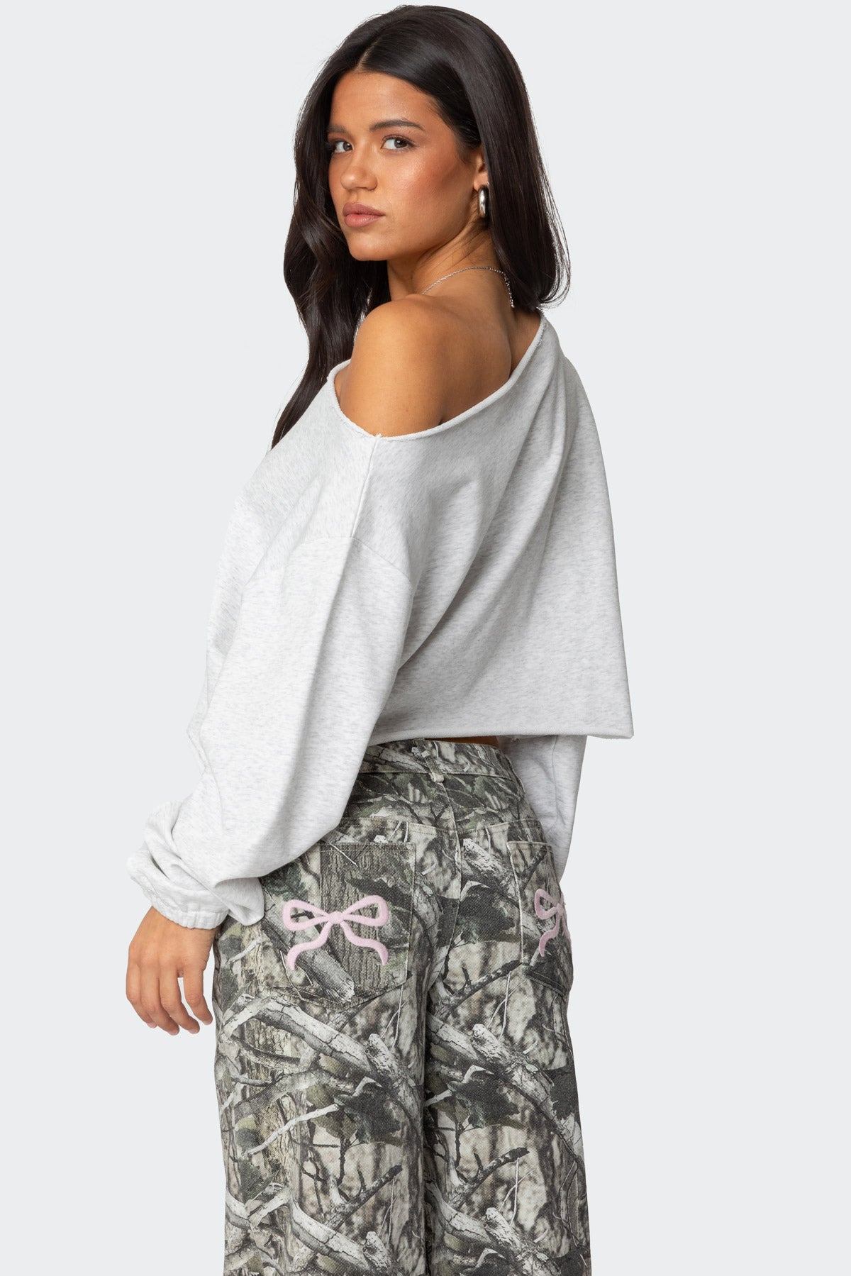 Aveline Off Shoulder Light Sweatshirt - Image 4