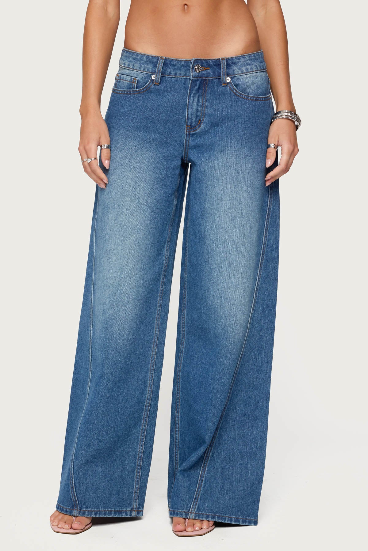 Linden Low Rise Baggy Jeans - Image 2