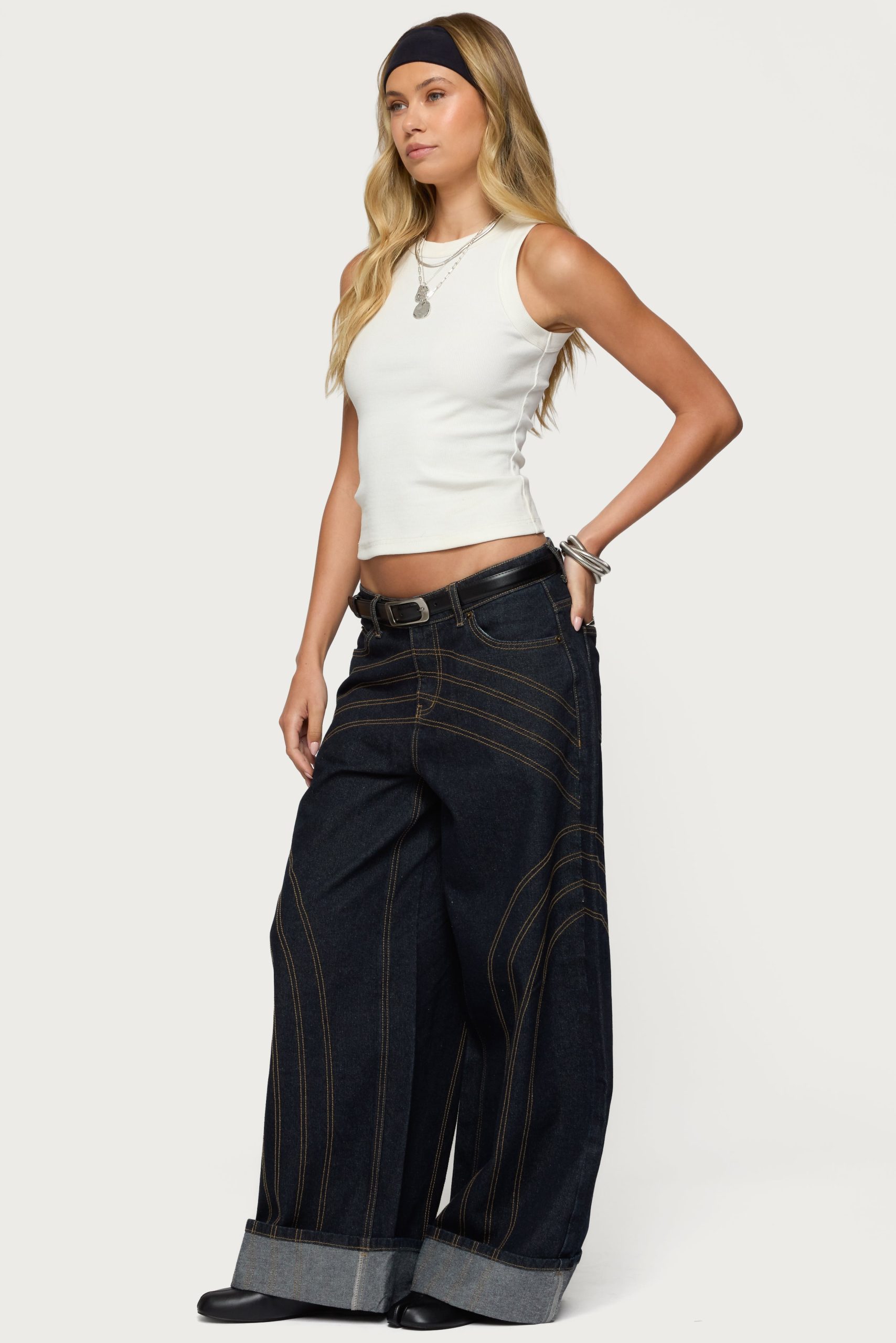 Cuffed Low Rise Wide Leg Jeans - Image 4