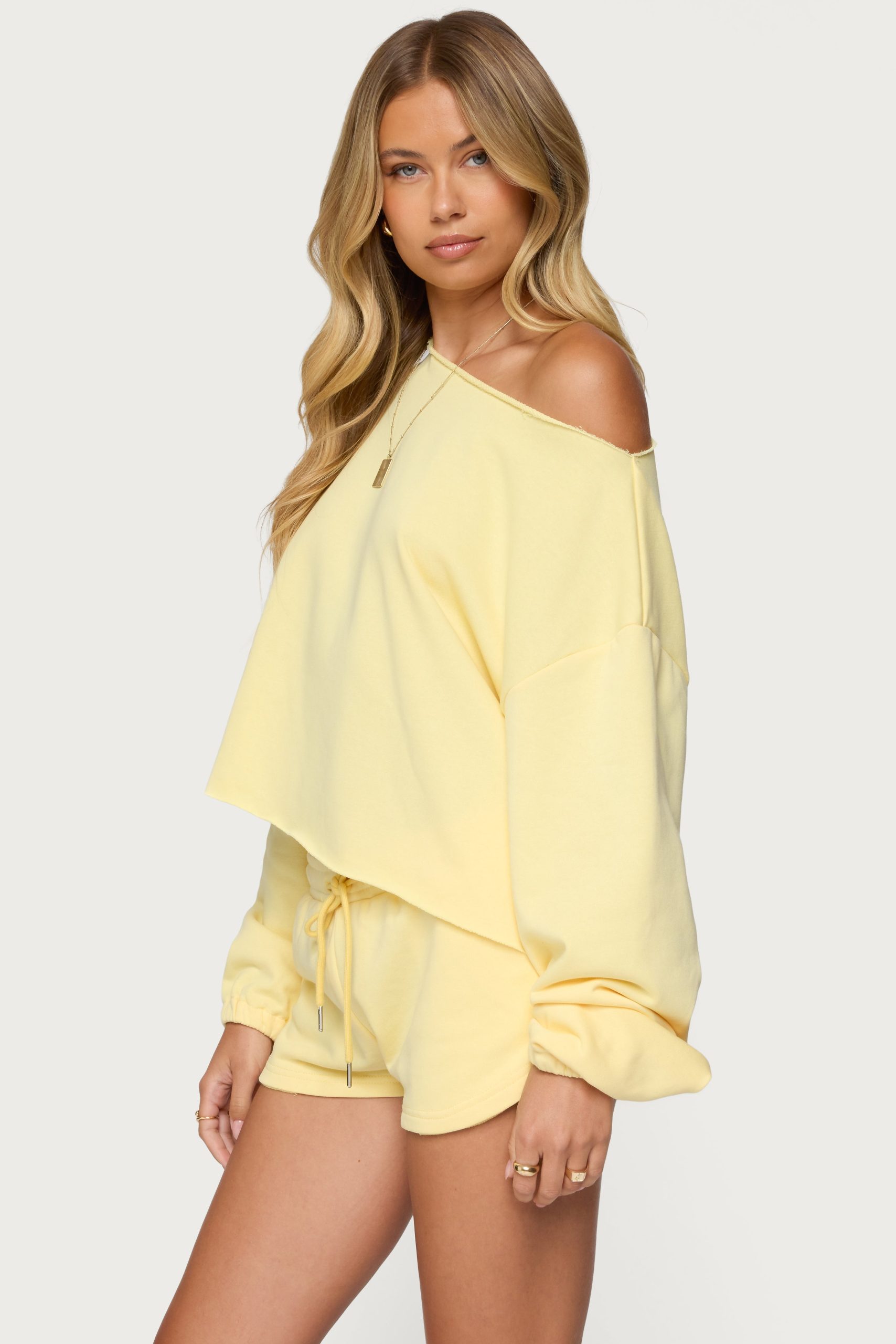 Kordelia Off Shoulder Sweatshirt - Image 4
