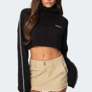 Embroidered Edge Cropped Turtle Neck Sweater