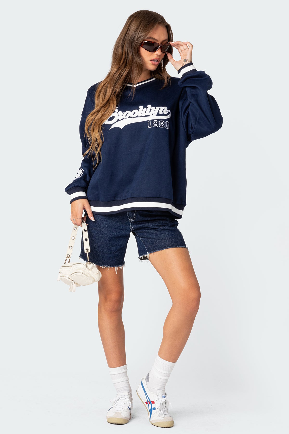 Babe Oversized Sweatshirt - Image 2