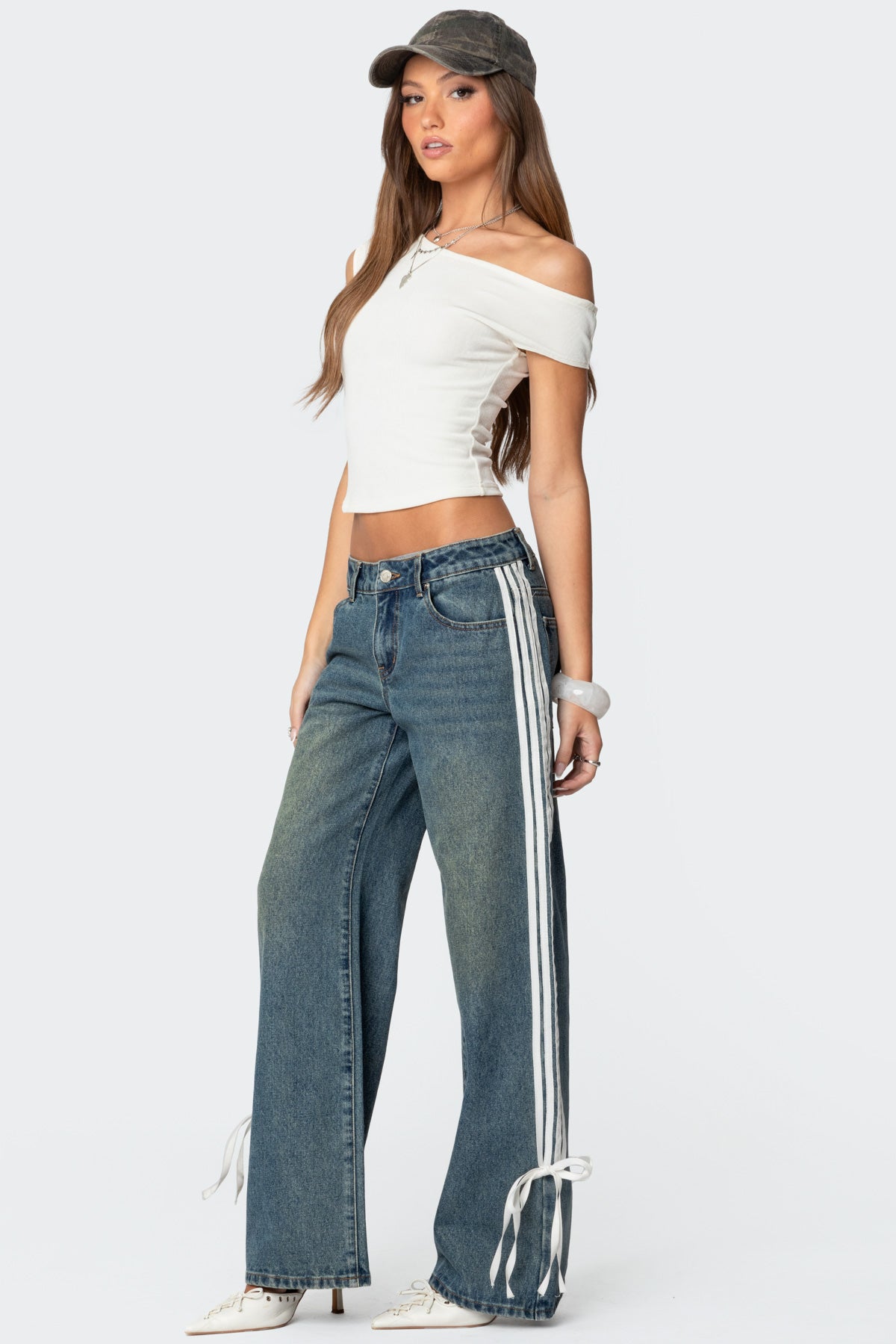 Washed Low Rise Ribbon Jeans - Image 4