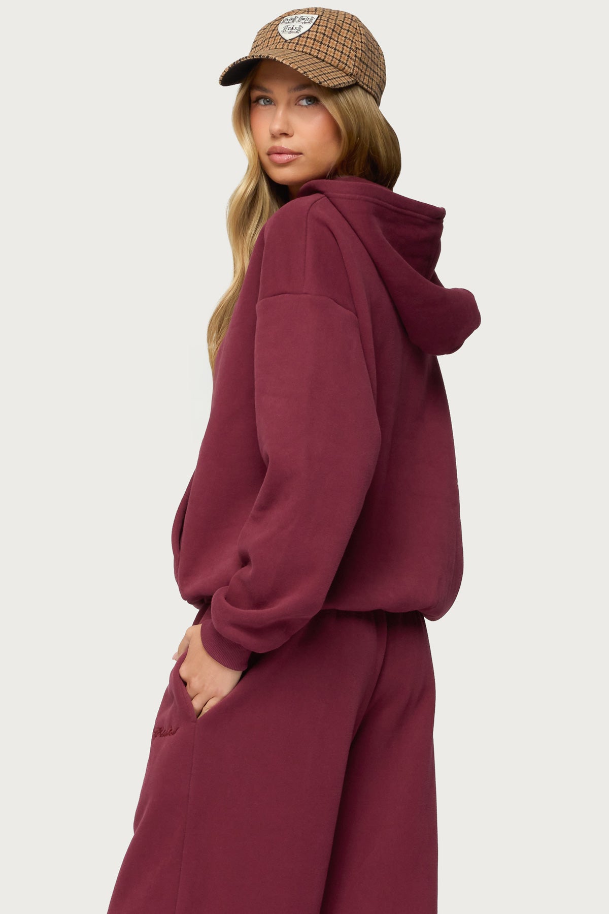 Basic Girl Oversized Edikted Hoodie - Image 4