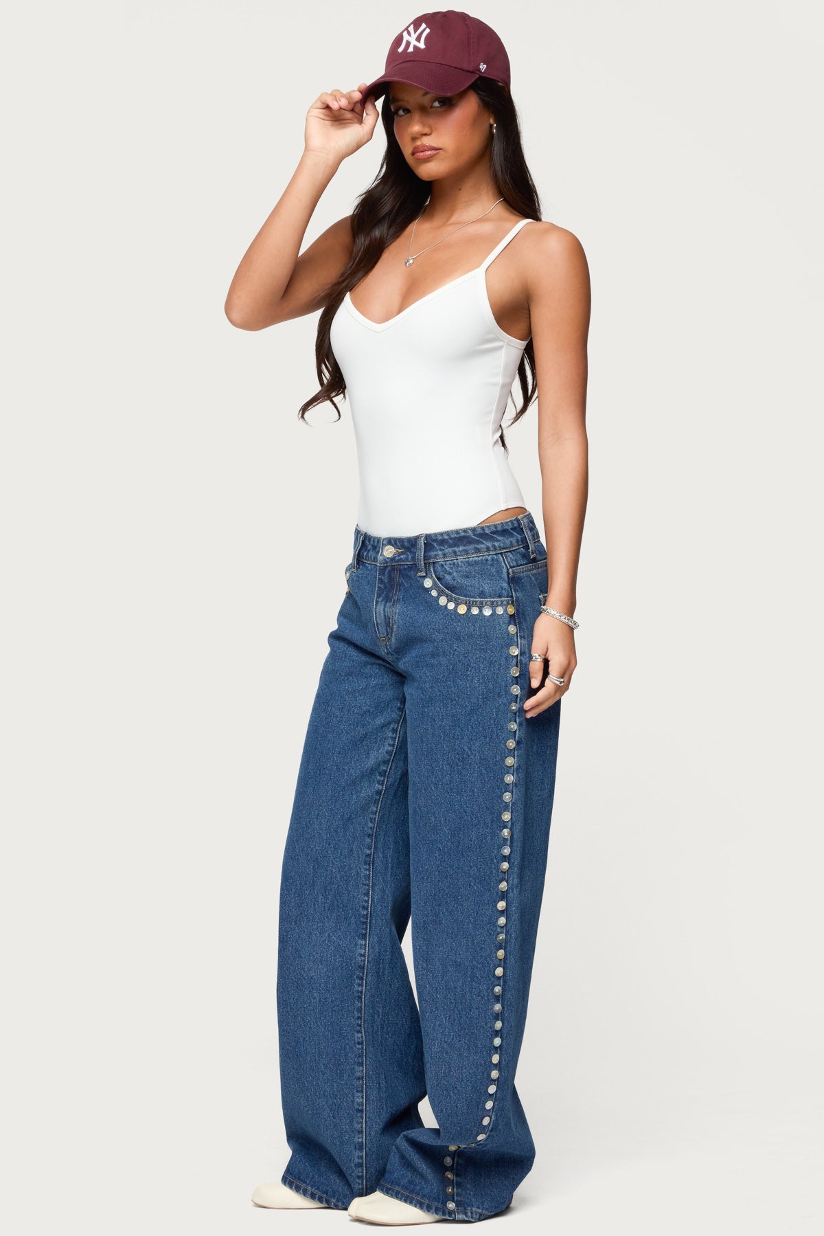 Teaghan V Neck Fitted Bodysuit - Image 4