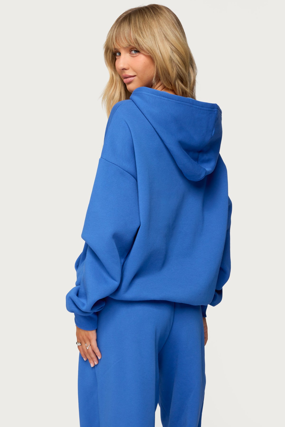 Basic Girl Oversized Edikted Hoodie - Image 5