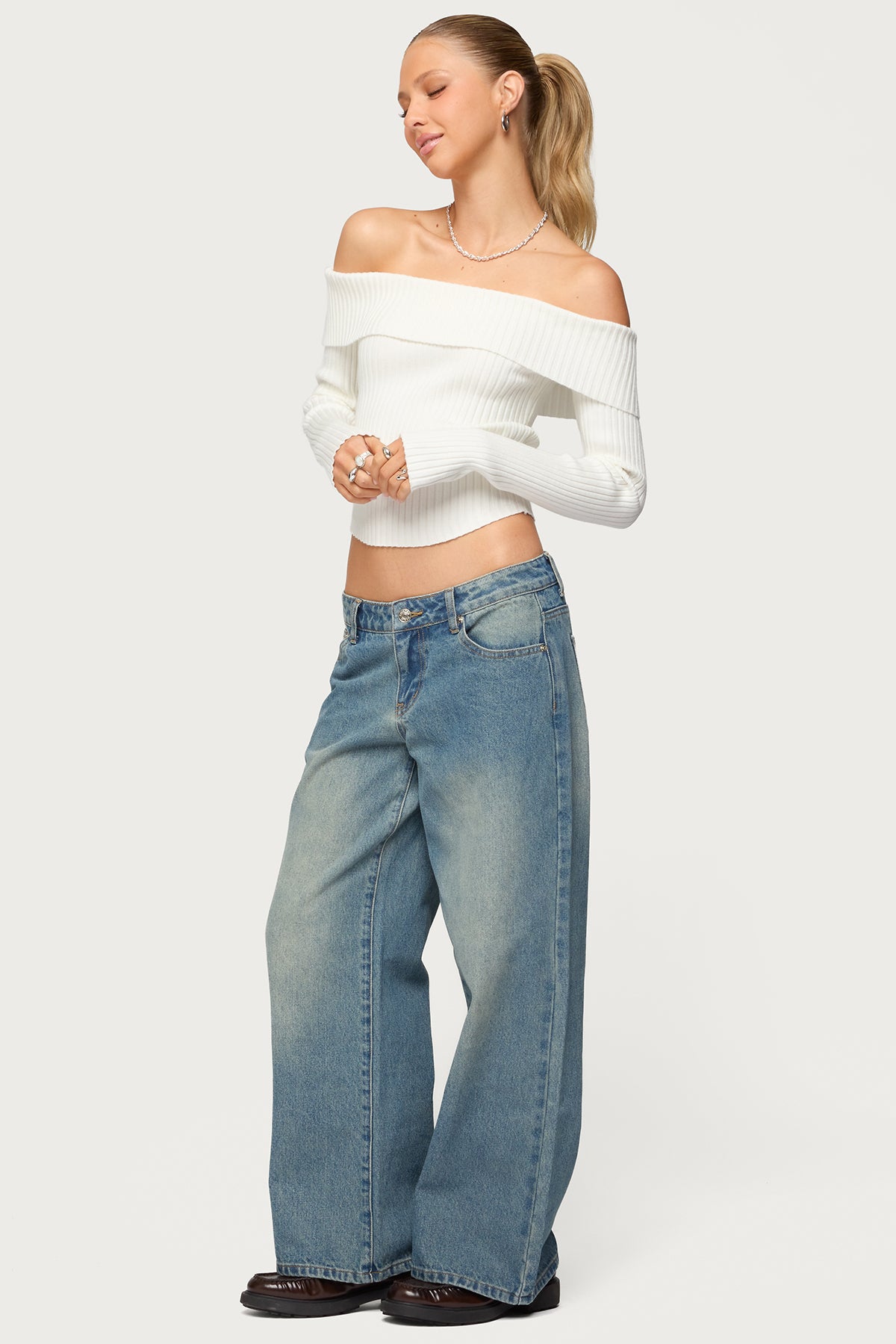 Petite Magda Low Rise Acid Wash Jeans - Image 3