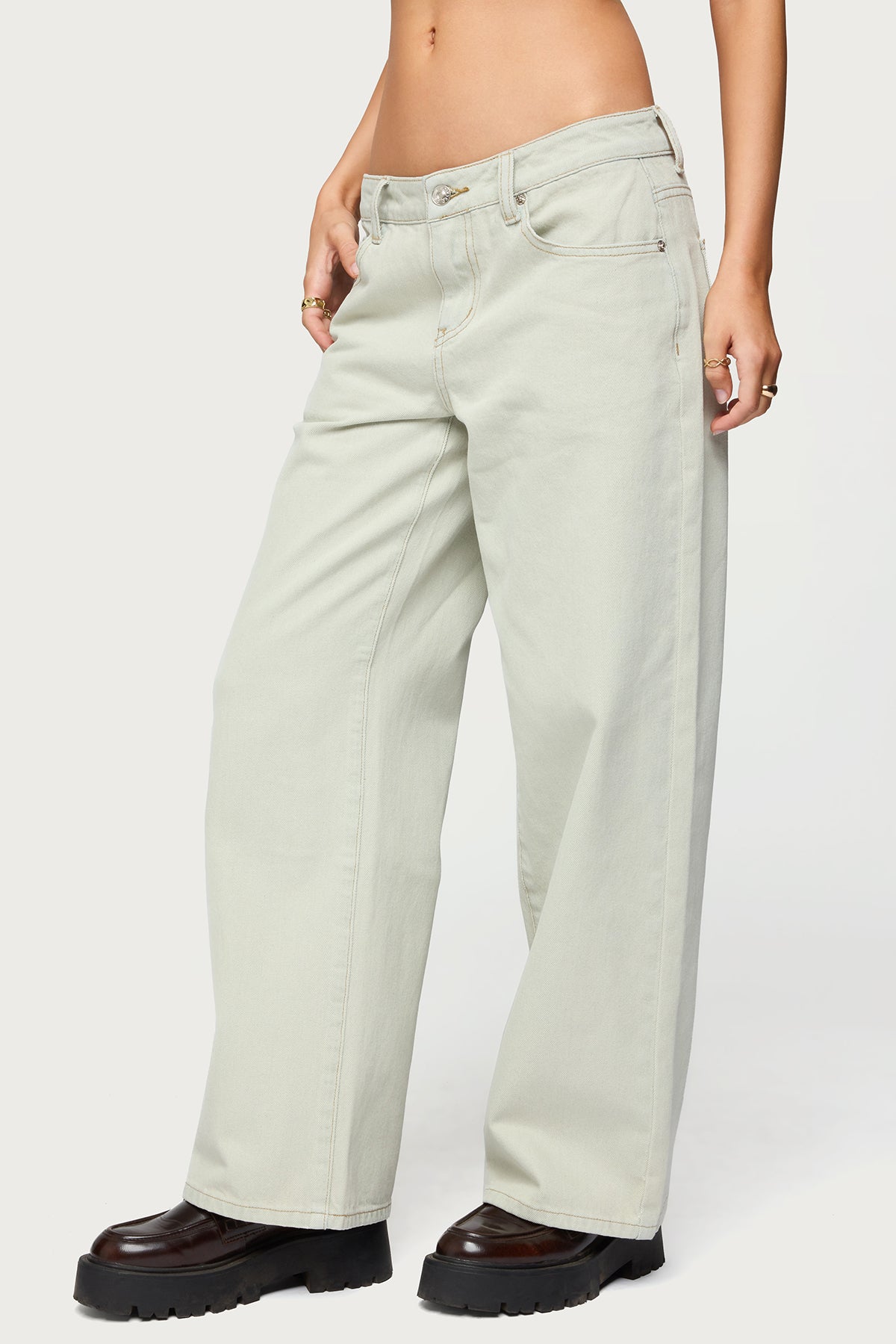 Petite Raelynn Washed Low Rise Jeans - Image 3