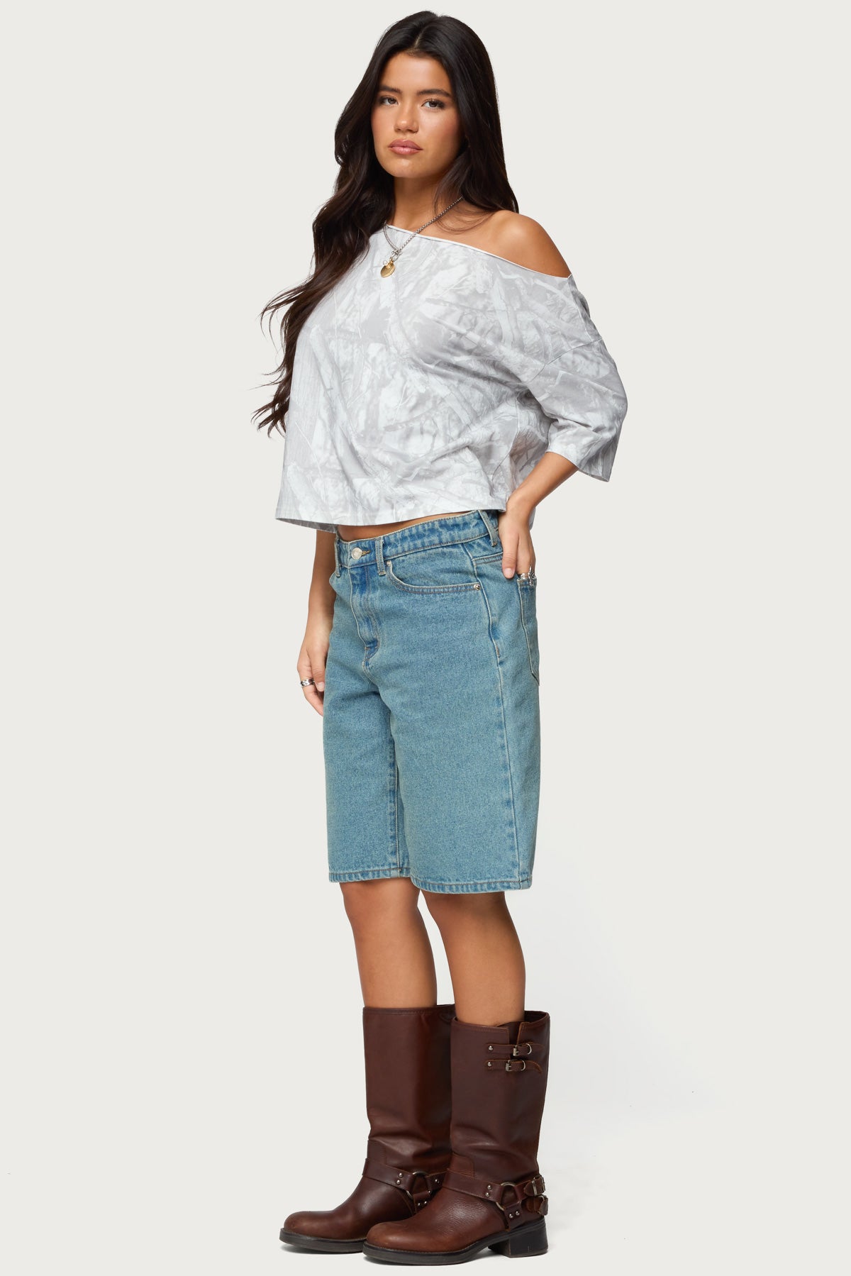 Davida Off Shoulder Camo Top - Image 4