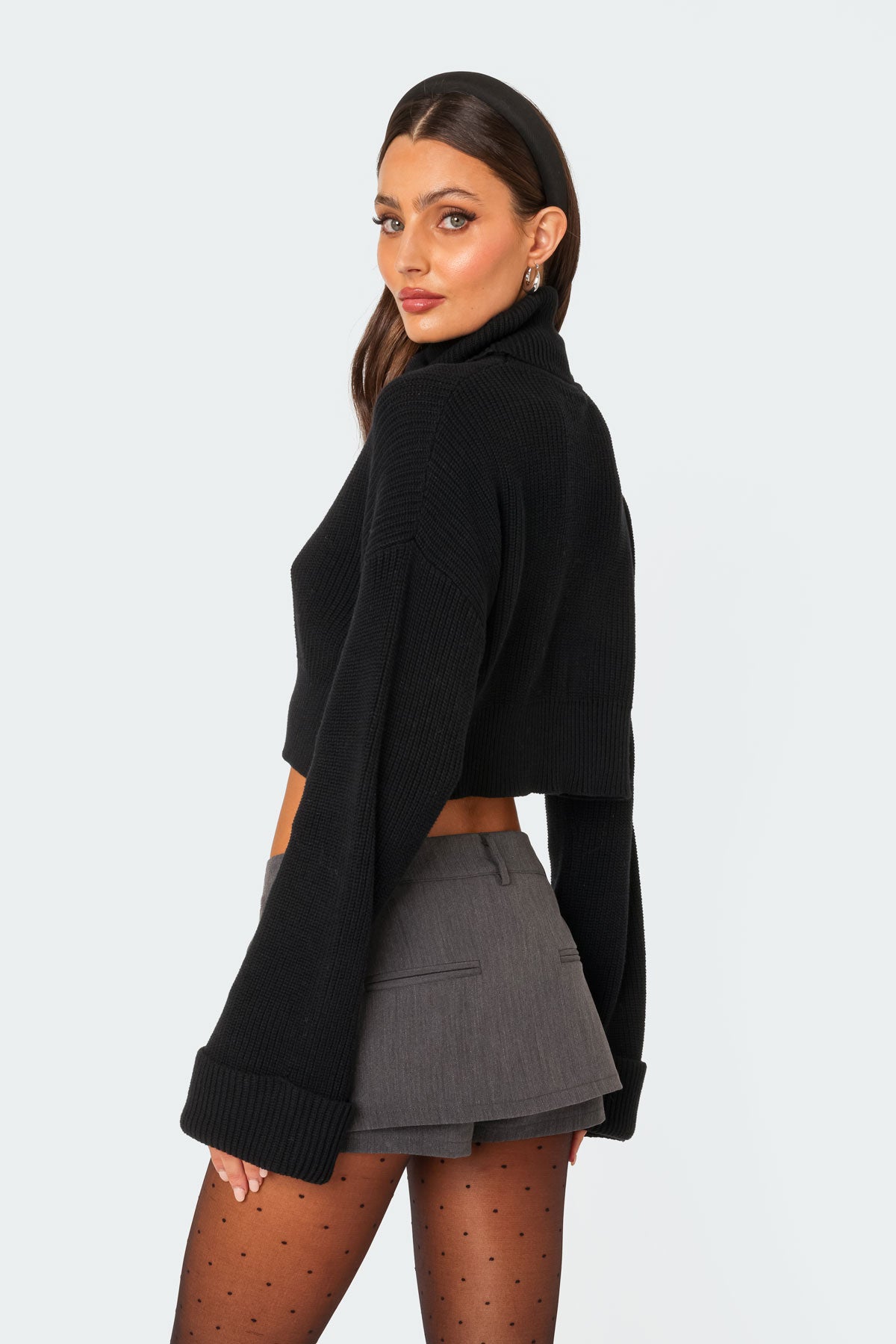 Oversized Turtle Neck Cropped Sweater - Image 5