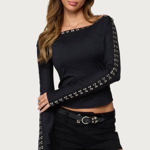 Zaina Hook & Eye Boat Neck Top