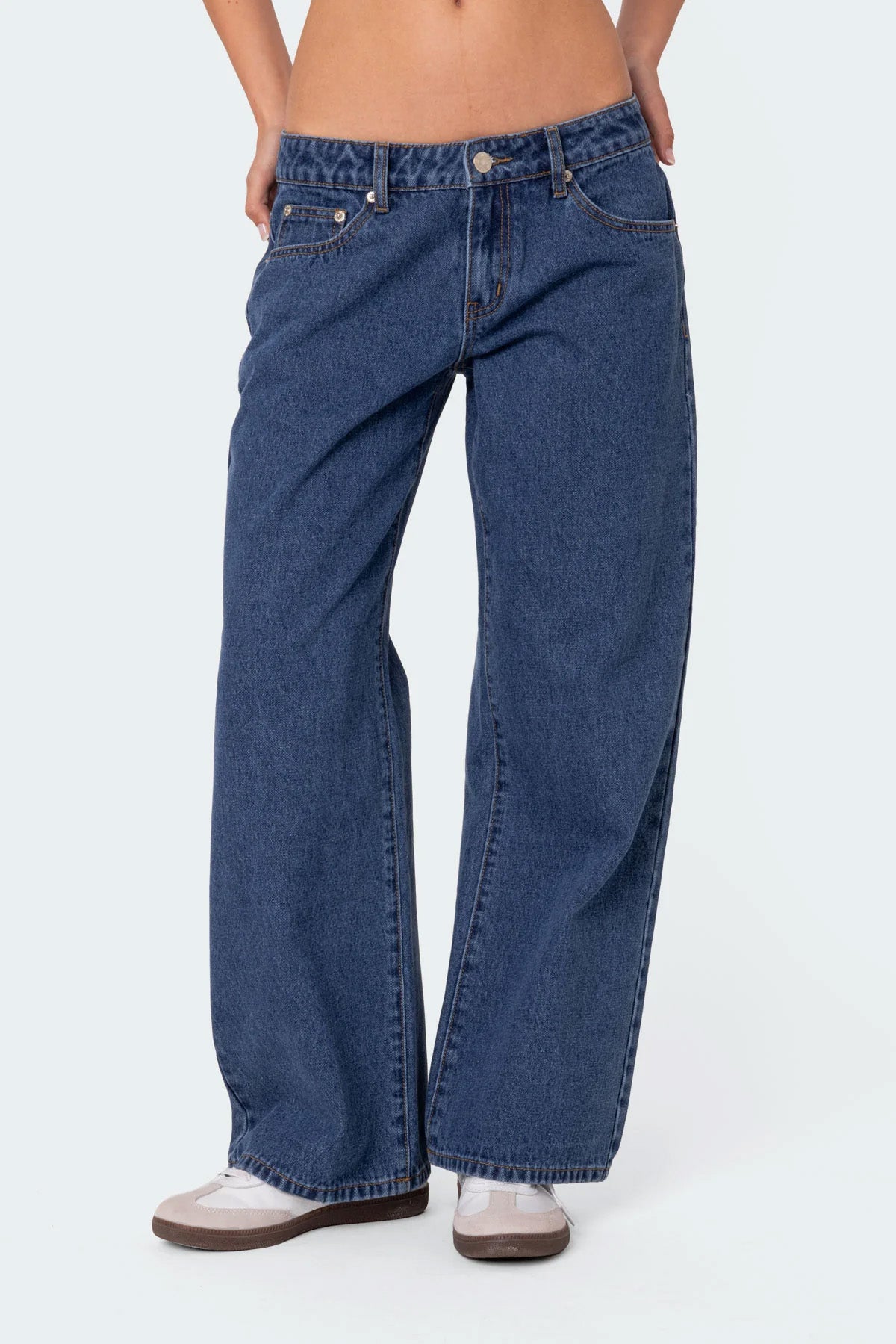 Petite Raelynn Washed Low Rise Jeans - Image 2
